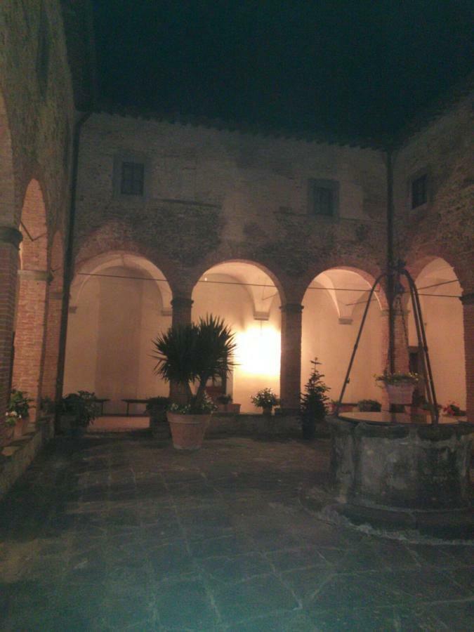 Santa Maria Della Pace Bed and Breakfast Montespertoli Eksteriør billede